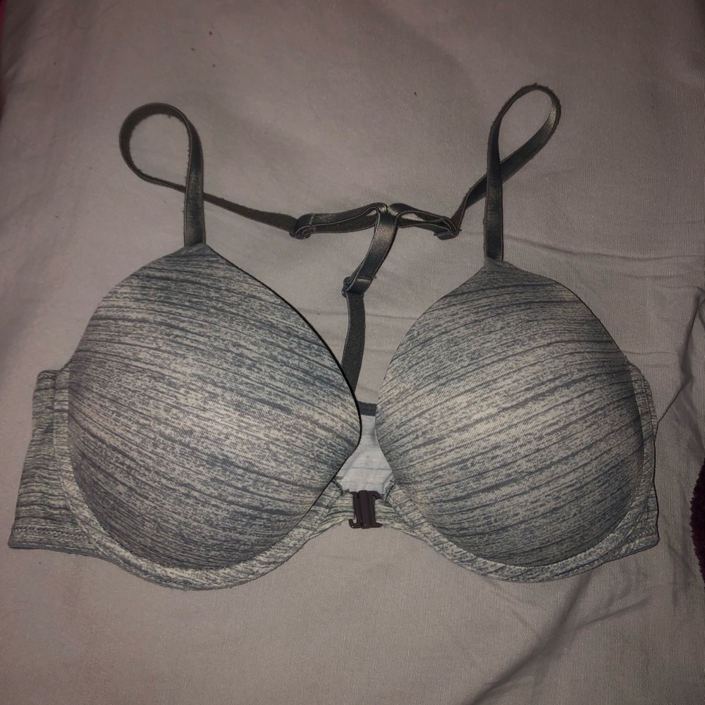 PINK vs bra